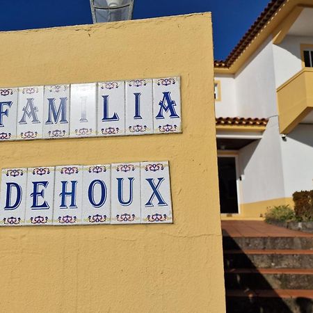 Villa Familia Dehoux Camacha  Exterior photo