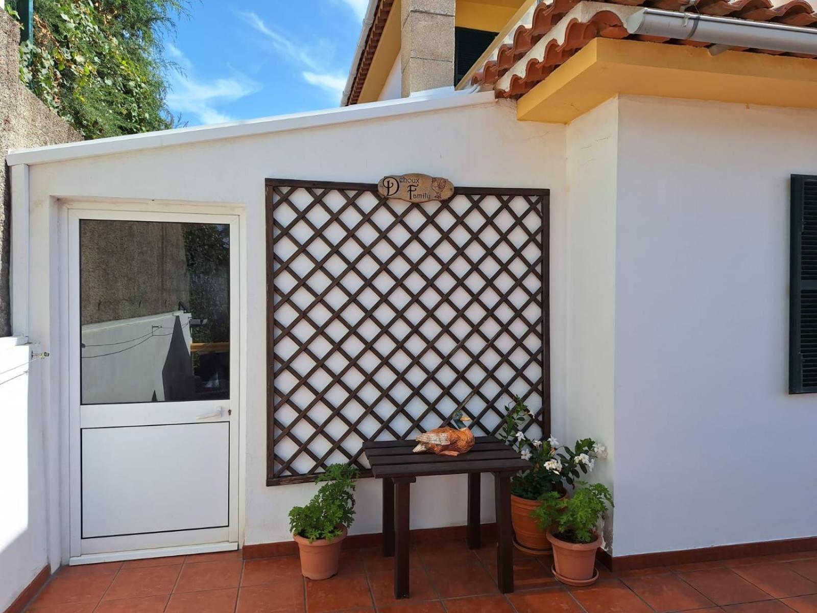 Villa Familia Dehoux Camacha  Exterior photo